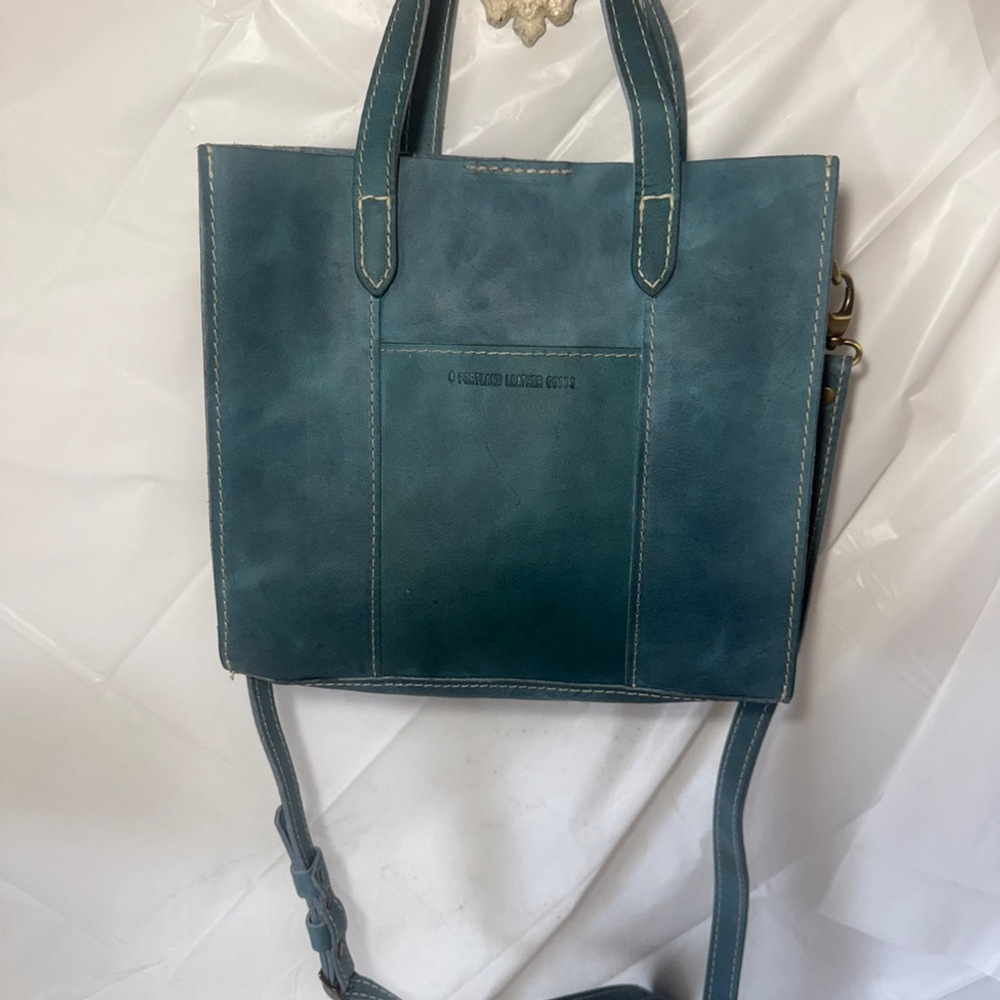 Portland Leather Lola Crossbody Tote - Picture 16 of 16
